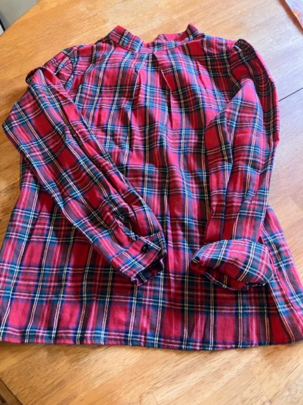 NEW Plaid Long Sleeved Top